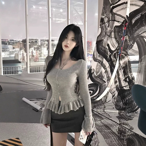 Slim-fit knitted sweater 2024 new autumn and winter design long-sleeved innerwear slimming hanging neck ruffled knitwear versatile upper 