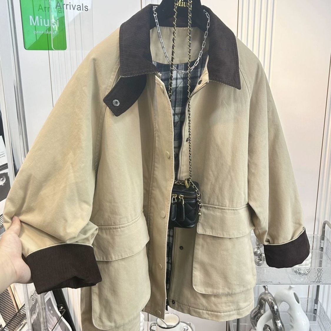 撞色灯芯绒翻领夹棉风衣外套女加厚休闲宽松中长款超好看棉服秋冬