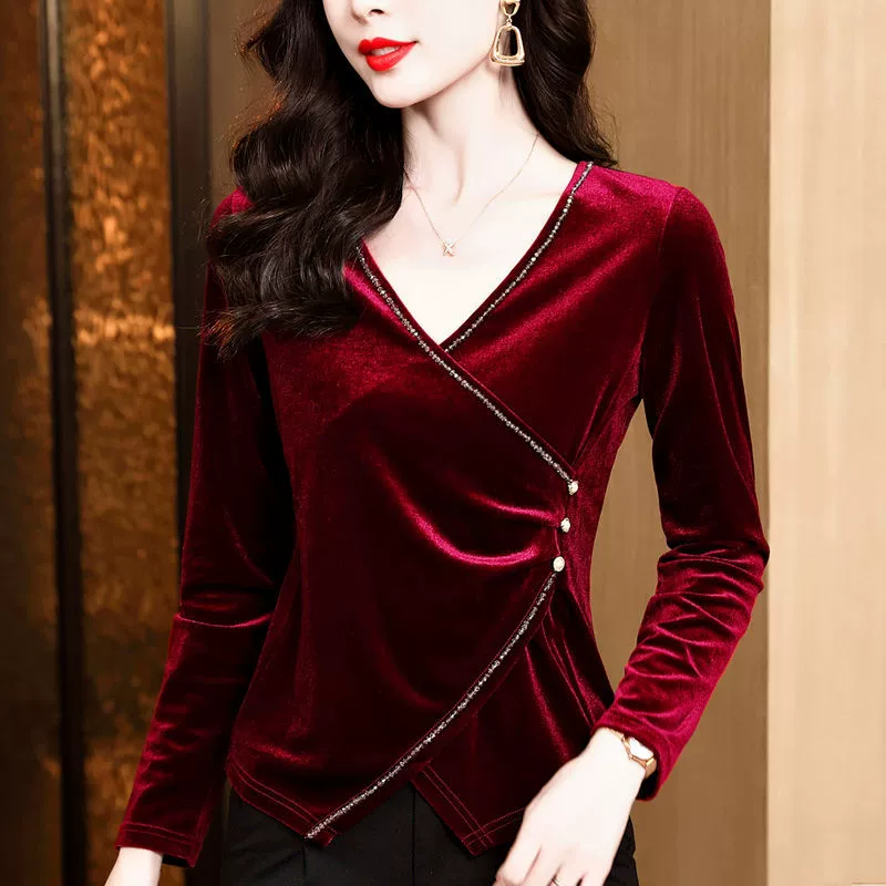 Элитная асимметричная рубашка с V-образным вырезом из бархата, новая европейская футболка с длинным рукавом для начала осени 2025 года, внутренний топ.