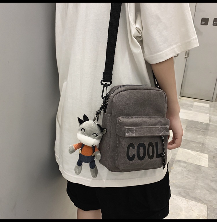 Bag Men's Messenger Bag Fashion Brand 2021 New Ins Japanese Style Workwear Small Backpack Female Student Personality Shoulder Bag display picture 7