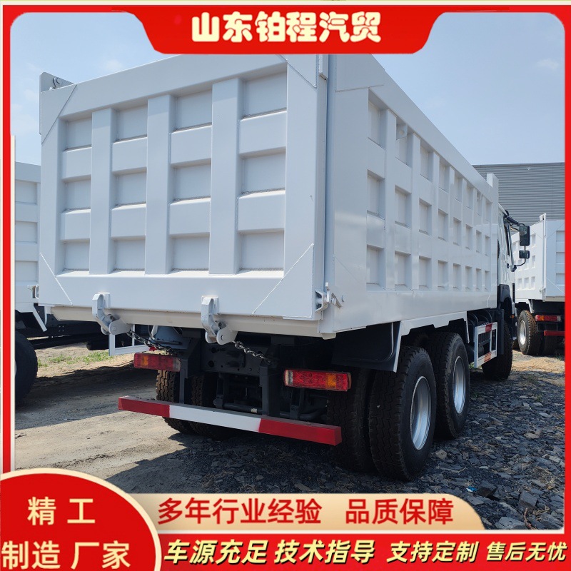 Foreign trade cross-border HOWO dump truck, 371/430 horsepower, large box, rear eight-wheel, for construction