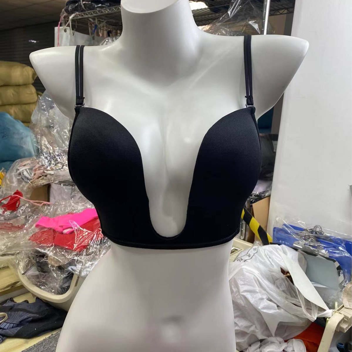 Inventario de productos de cola del sudeste asiático nuevo en línea celebridad en vivo joven lisa reunida ropa interior sin huellas reunida sujetador sujetador