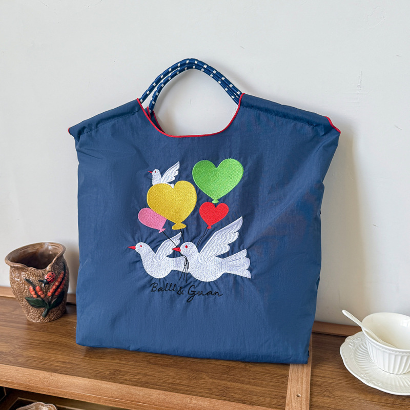 新しい日系ボールチェーン刺繍百合レジ袋小衆万針刺繍ナイロンハンドバッグ環境保護袋|undefined