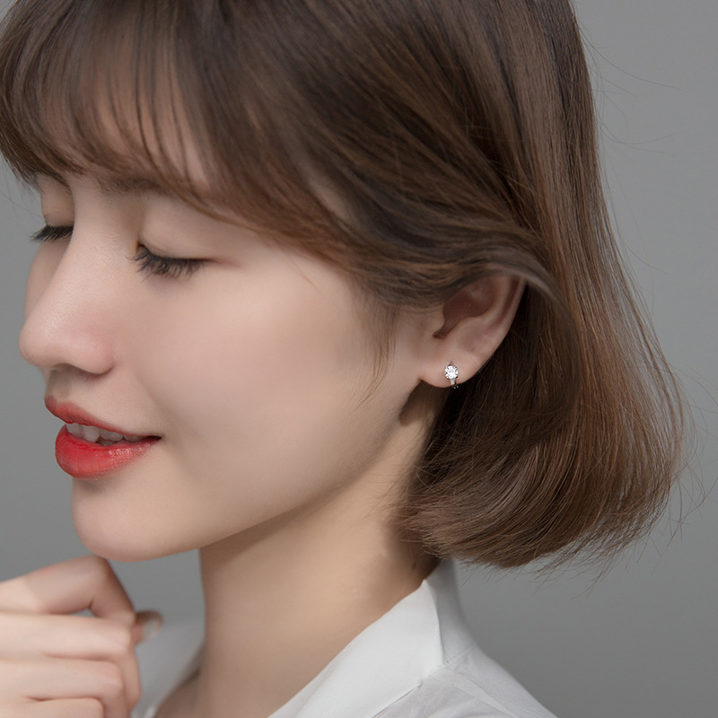 Eloch s925 plata coreana pequeña perilla de diamante único perilla de diamante negro para mujeres temperamento personalidad orejas de moda G6822