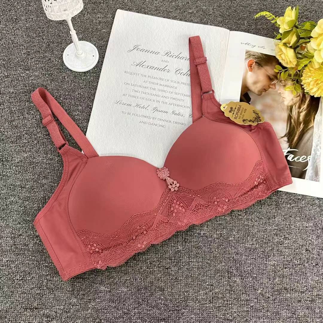 Bra de ropa interior de madres transfronterizas delgado de mediana edad sin anillo de acero cómodo bra de algodón agrupado grande bra al por mayor