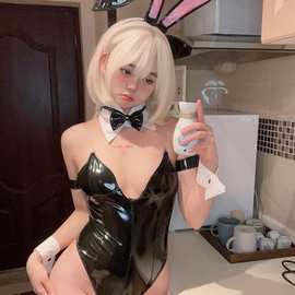 情趣漆皮革PU兔子露乳勒肉感狂野连体扣圣诞制服激情诱惑厂家代发