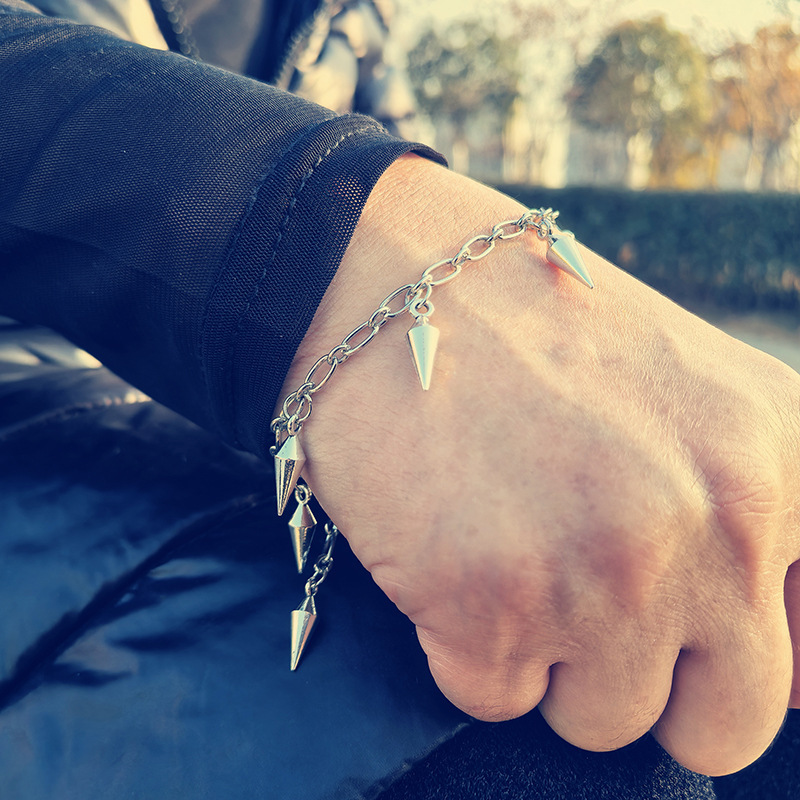 Overseas ebay new European and American gothic magic thorn bracelet pagan spiked rivet parent chain bracelet