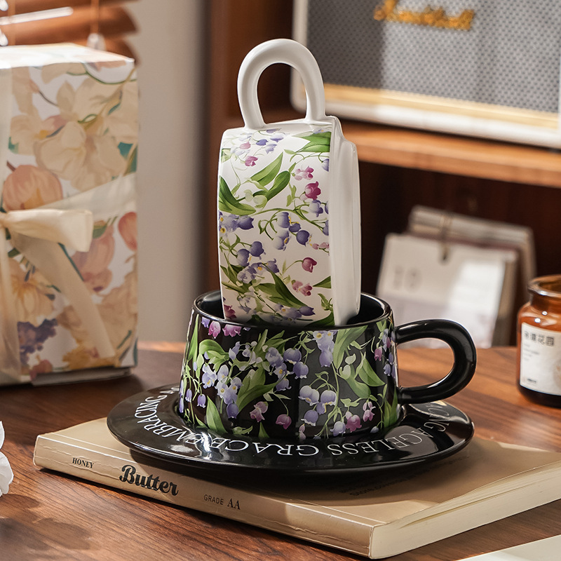 Caja de regalo lirio de los valles souvenirs taza de café platillo cerámica regalo de alta gama taza de té de la tarde regalo de cumpleaños mujer