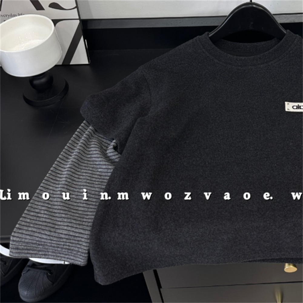 2025 Autumn New Arrival: Round Neck Striped Faux Two-Piece Sweatshirt for Boys and Girls - Comfortable, Sweat-Absorbent, and Versatile