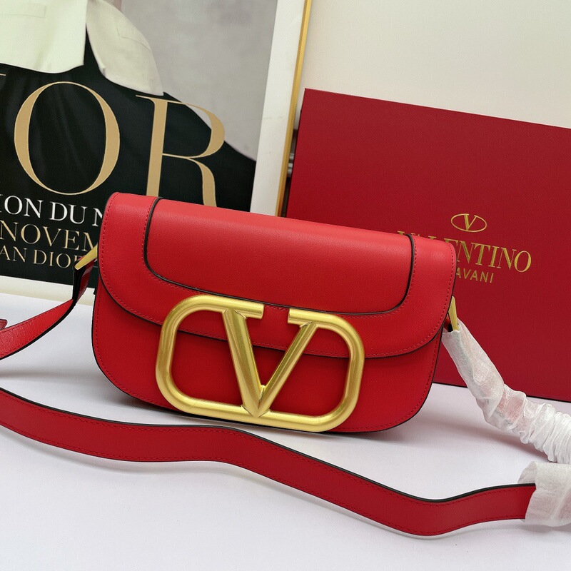 V-Brand Popular Cross-Border Women's Bags 2025 New Large Hardware Celebrity Style Fashion Versatile Single Shoulder Crossbody Small Square V-Brand Popular Cross-Border Women's Bags 2025 New Large Hardware Celebrity Style Fashion Versatile Single Shoulder Crossbody Small Square