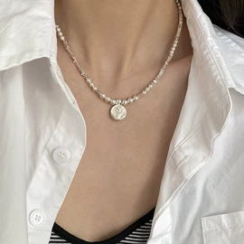 项链;戒指;耳钉