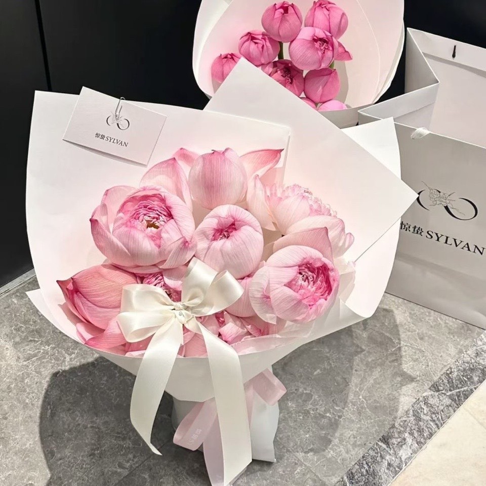 157 gramos de papel de embalaje de ramo de flores de color rojo red, papel kraft ligero de lujo, material de embalaje de flores de papel de embalaje