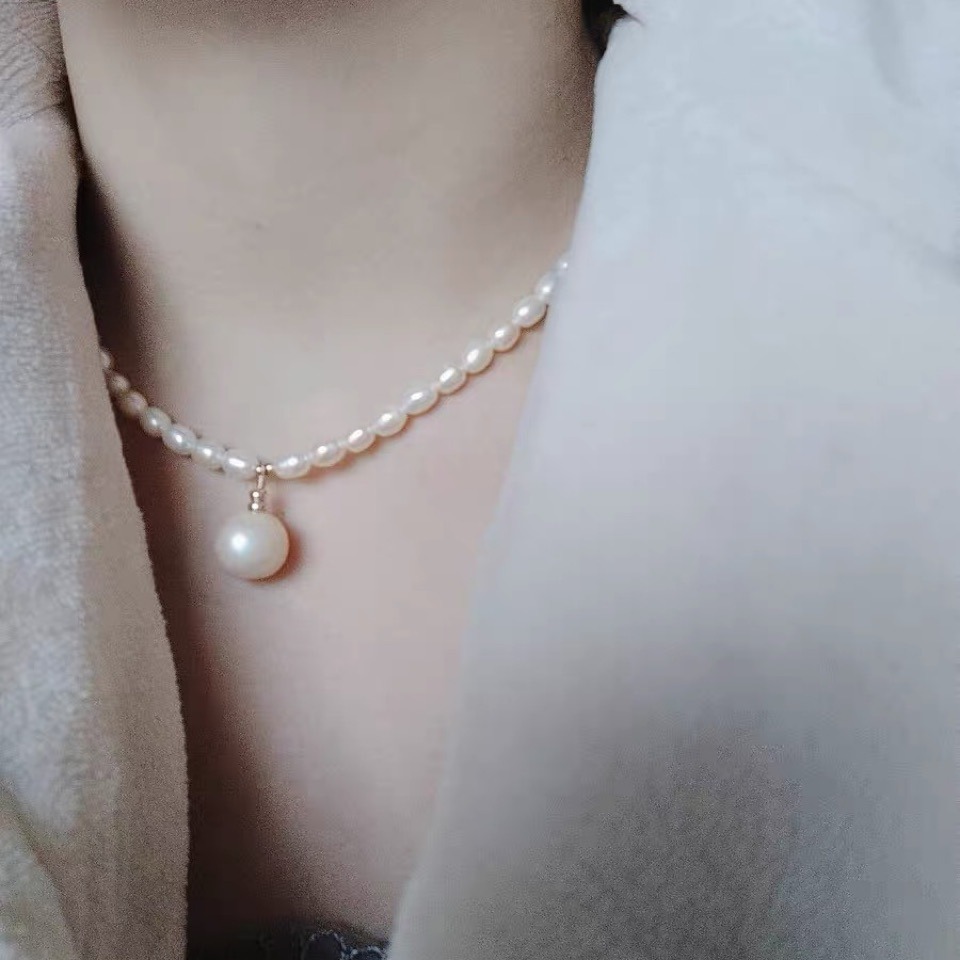 Luxe parelketting met magnetische sluiting voor dames_voghion.com