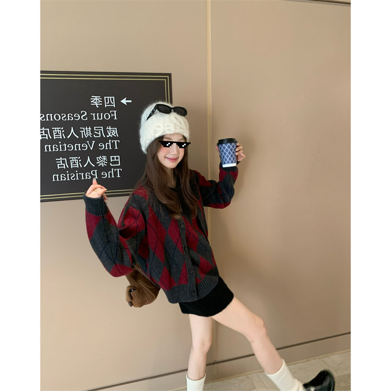 Aaaaxbbb Christmas Snowflake Poetry Diamond Knitted Suit Autumn and Winter Wool Cardigan Tops Korean Style Vest Top