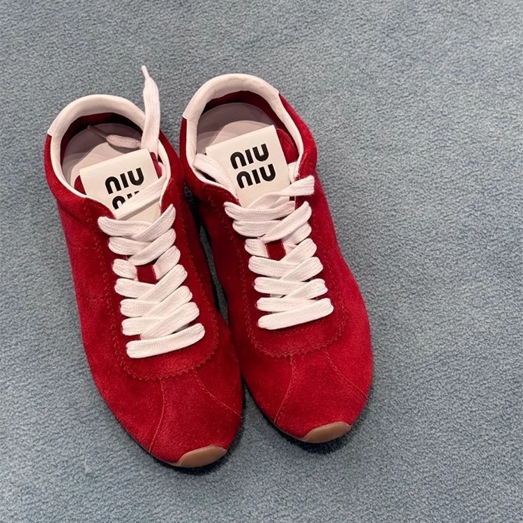 재고 에디션 ~ 정품 가죽 플랫 라운드 헤드 레트로 레드 포레스트 검프 슈즈 여성용 레이스 올 매치 독일 트레이닝 슈즈 스케이트 슈즈 캐주얼 슈즈