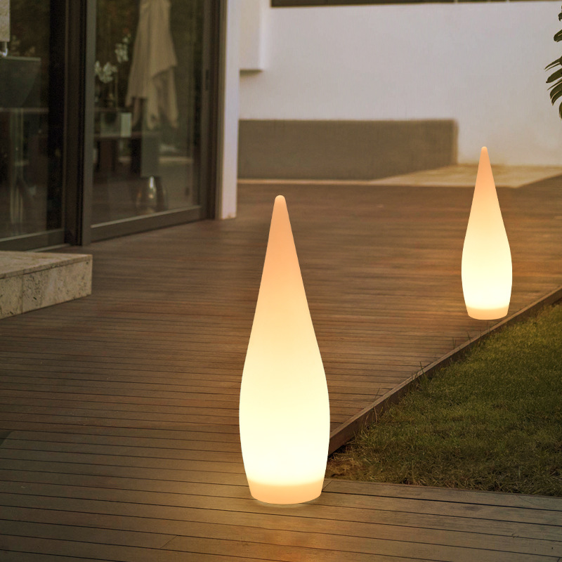 Lámpara de suelo de goteo de agua luminosa solar poste de lámpara al aire libre césped lámpara de jardín red roja atmósfera vertical lámpara de decoración de boda