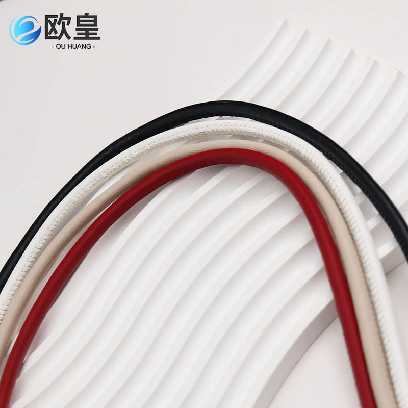 純色のpu革の携帯電話のストラップは斜めに掛けて伸縮できます。|undefined