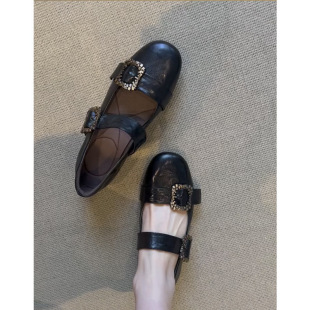 Flat Retro One-line Buckle Shallow Mouth Shoes Women's 2025 New Spring and Autumn Mary Jane Small Leather Shoes