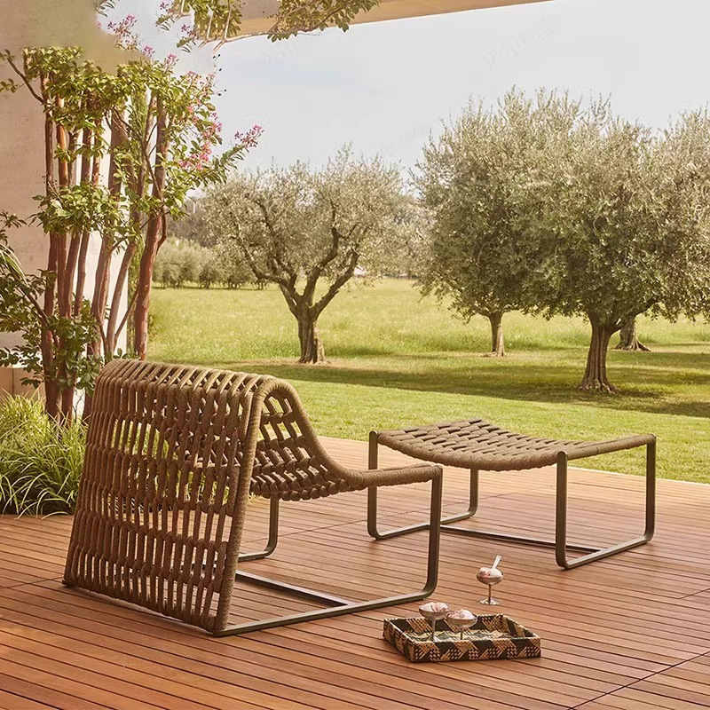 Sofá de ocio al aire libre a prueba de agua y protección solar al aire libre patio sala de sol pedazos de caña se puede acostar terraza silla de caña