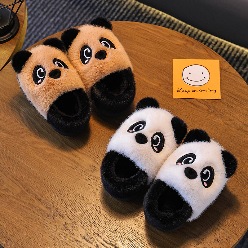 Otoño y invierno bolsas de tacones de zapatos de algodón para niños y niñas, zapatillas de algodón para niños y niñas, cálidas con una base gruesa de pelusa, lindas zapatillas de algodón para niños y medianos