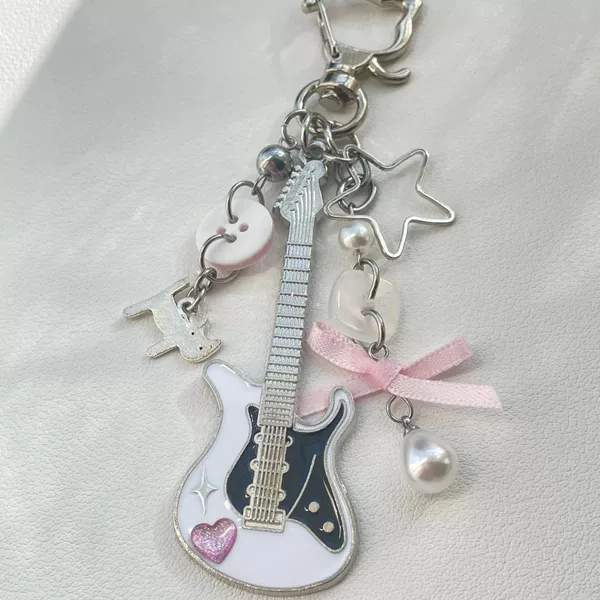 [Cat Cute Guitar] Hand-made Beaded Electric Guitar Pendant Cute Keychain Bag Card Book ccd Hanging