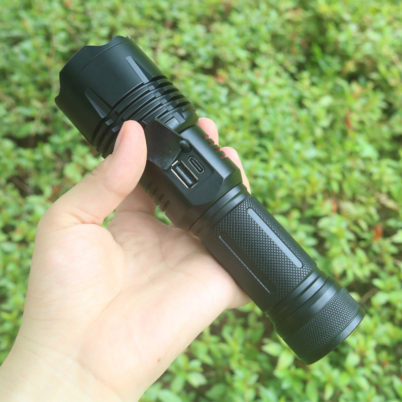 Linterna láser blanca recargable transfronteriza, luz fuerte, ultra brillante, zoom de largo alcance, pantalla eléctrica, banco de energía para exteriores, iluminación para el hogar