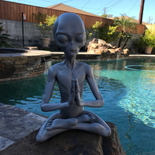 跨境熱銷冥想外星人樹脂花園擺件 UFO室外裝飾雕像外星人樹脂擺件