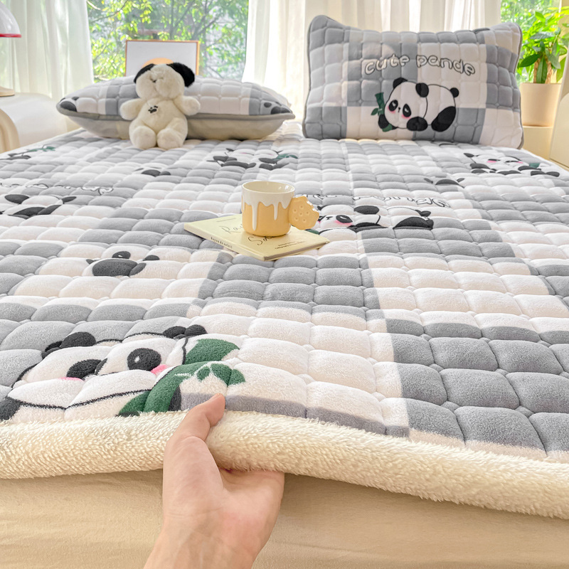 Class a Thickeneded Warm Milk Velvet Quilted Mattress Autumn and Winter Tatami Mattress 1.5m X2 Soft Cushion Dormitory Quilt