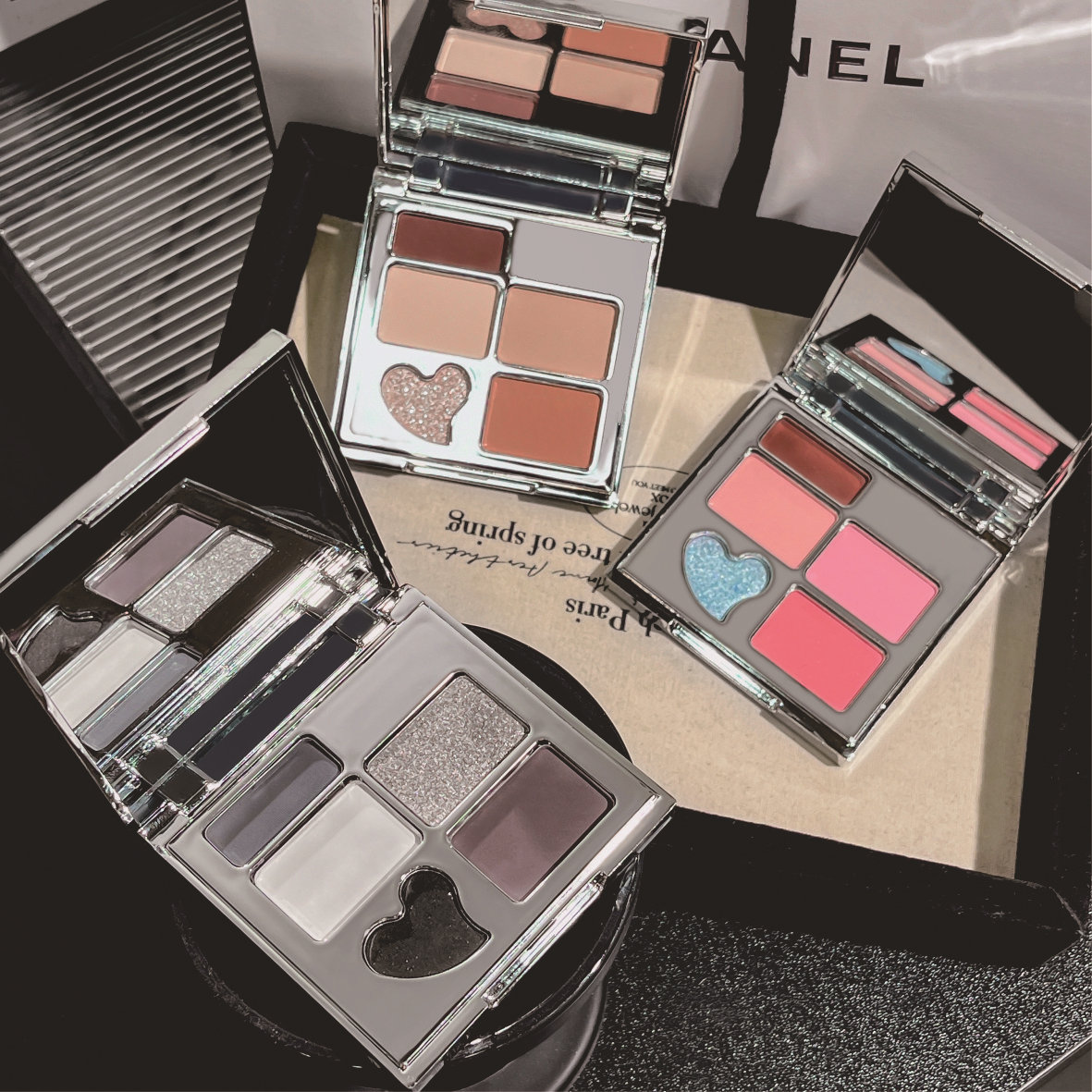 JADED Cute matte quality silky eyeshadow palette