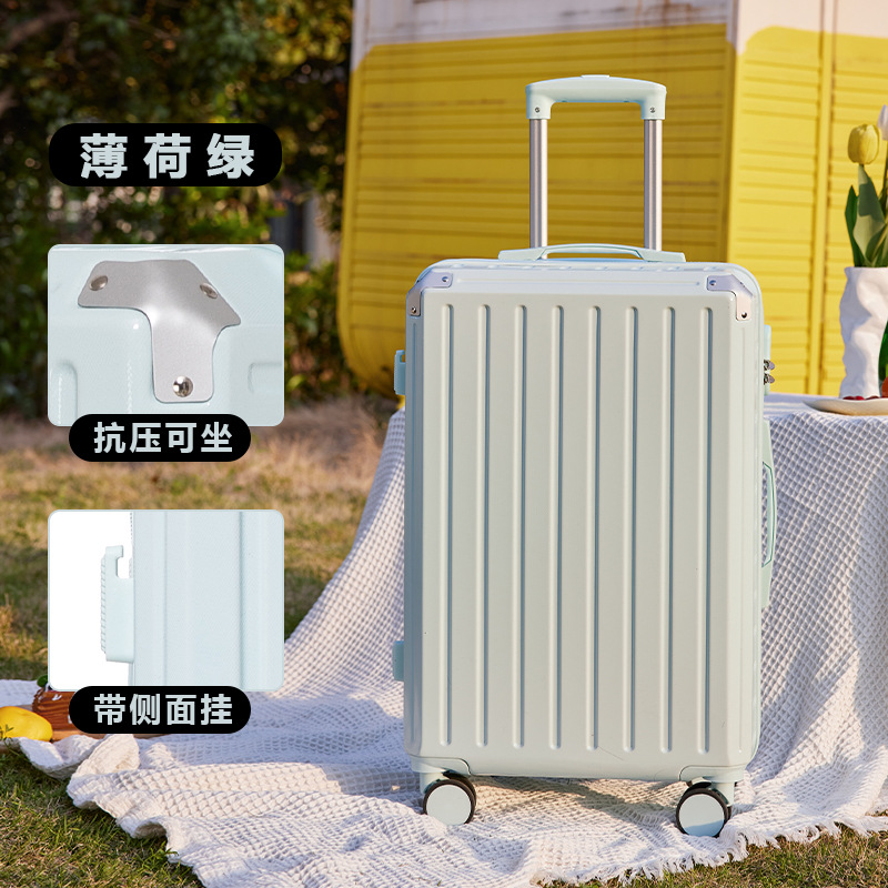 모서리와 측면 후크 주위에 민트 그린