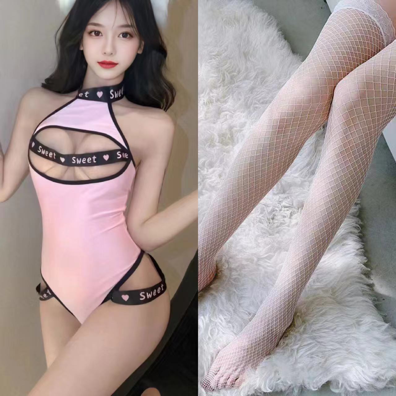 핑크색 점프수트 + 흰색 망사스타킹