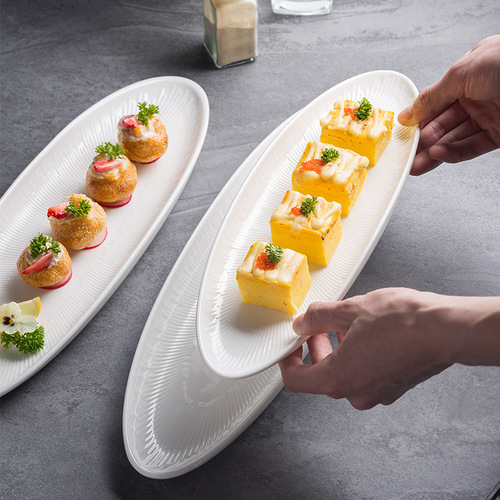 Nordic creative long plate Japanese cuisine sushi plate hotel restaurant snack plate sashimi presentation saury plate