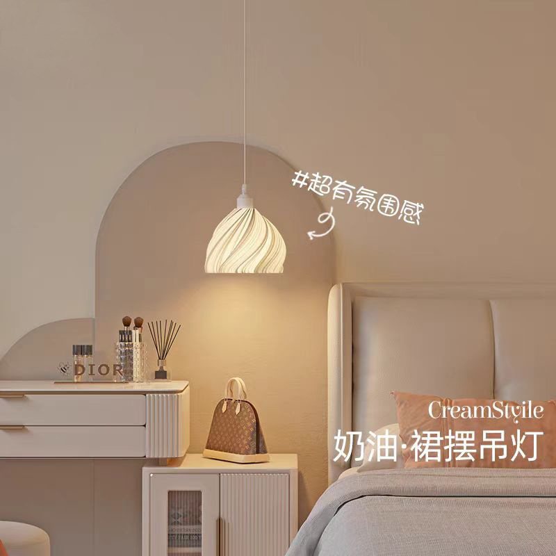 Master bedroom cream wind small chandelier bedside chandelier modern simple single aisle porch atmosphere light high sense
