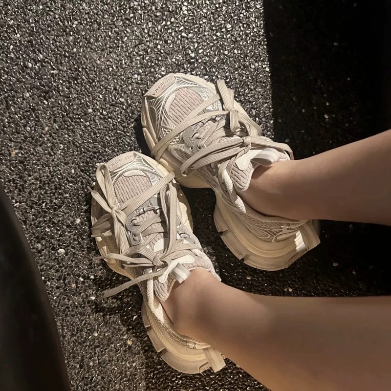 精致女孩~2025新款户外跑鞋老爹鞋女复古厚底增高休闲运动鞋女|undefined