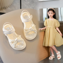 女童鞋子2024夏季新款儿童凉鞋软底珍珠小女孩公主鞋中大童沙滩鞋