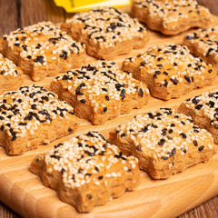 Si Hua Dream - Yam and Pumpkin Pastry Layers Biscuit with Black Sesame, Baked, 300g/Box