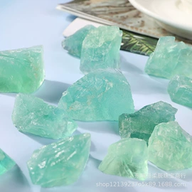 水晶工艺品;宝石工艺品;石膏工艺品