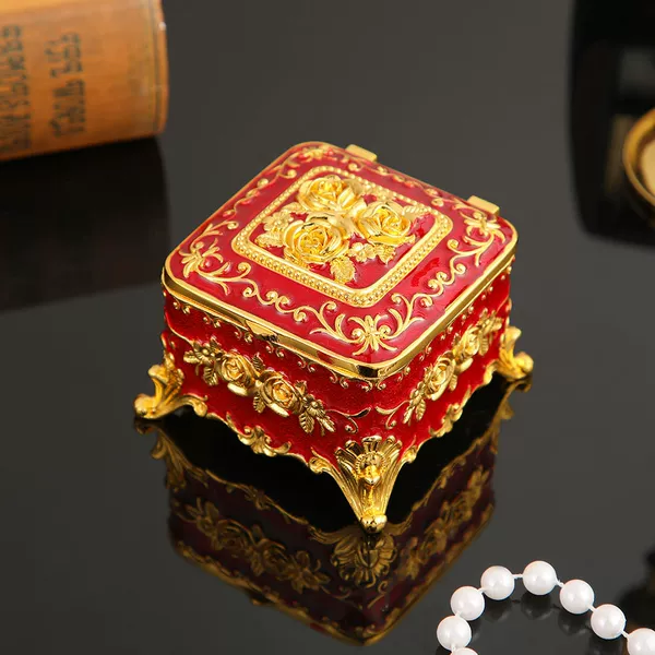 Square storage system