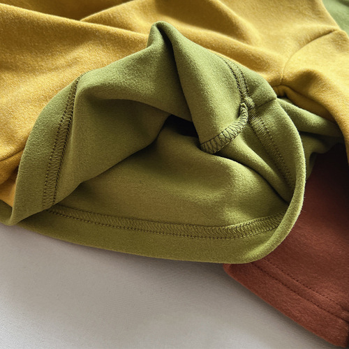 2024 Autumn and Winter New Fashionable Children's Candy Colored Warm Top for Boys and Girls, Korean Style Children's Clothing 