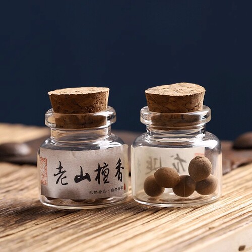 Ancient Handcrafted Aromatic Pillar Incense Balls, Genuine Sandalwood Pillows for Personal Carry, Long-lasting Indoor and Car Aromatherapy Bags