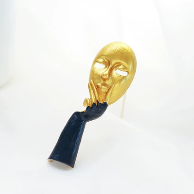 European and American Retro Design Sense Mask Brooch Women's Personality Temperament Corsage Simple Enamel Art Pin Suit Accessories (Yaxa sancaqları) - female-art-mask