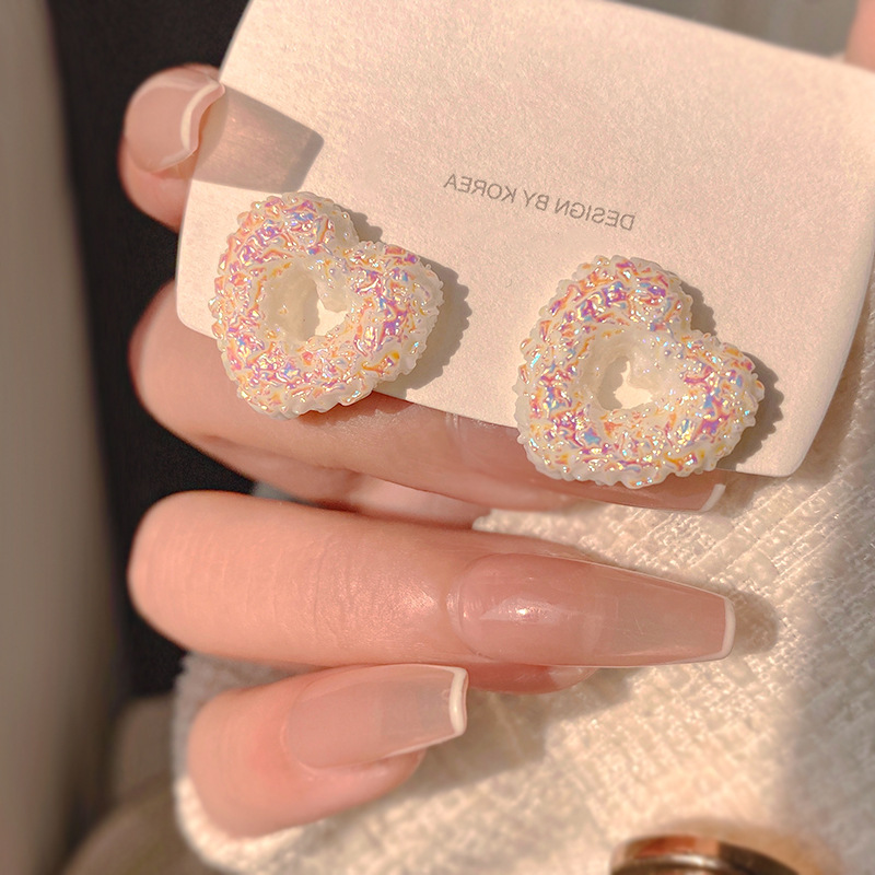 Ear Studs Classification 1 Pair Quantity 1 Pair Sweet Heart Shape Laser Resin Ear Studs
