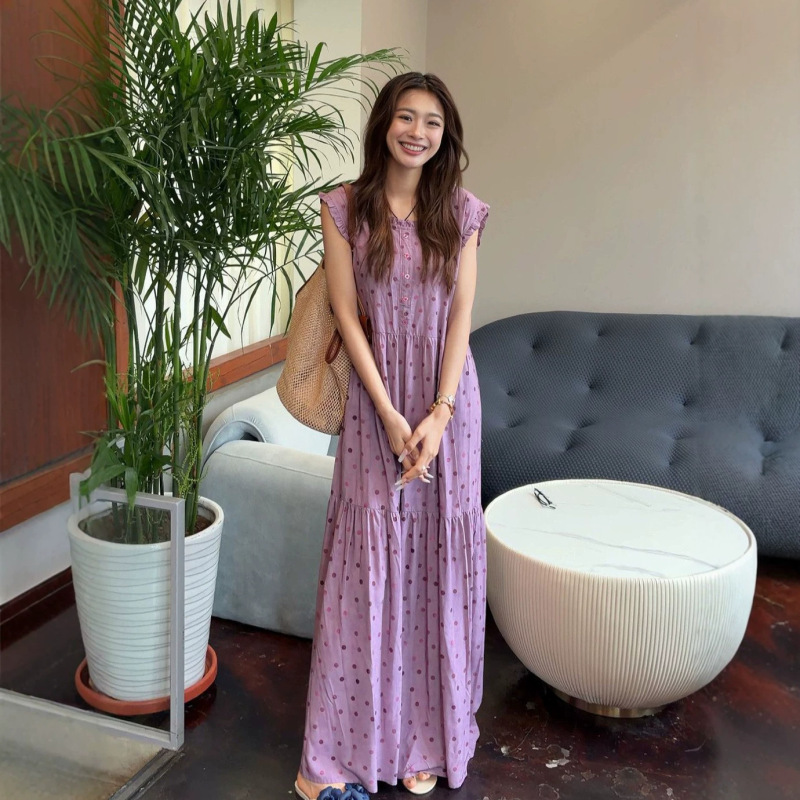 Cotton Silk Dress in Iceberry Color, Sweet and Stylish, High-End Feel, Versatile, Loose Fit, Slimming, Elegant Lace Design Cotton Silk Dress