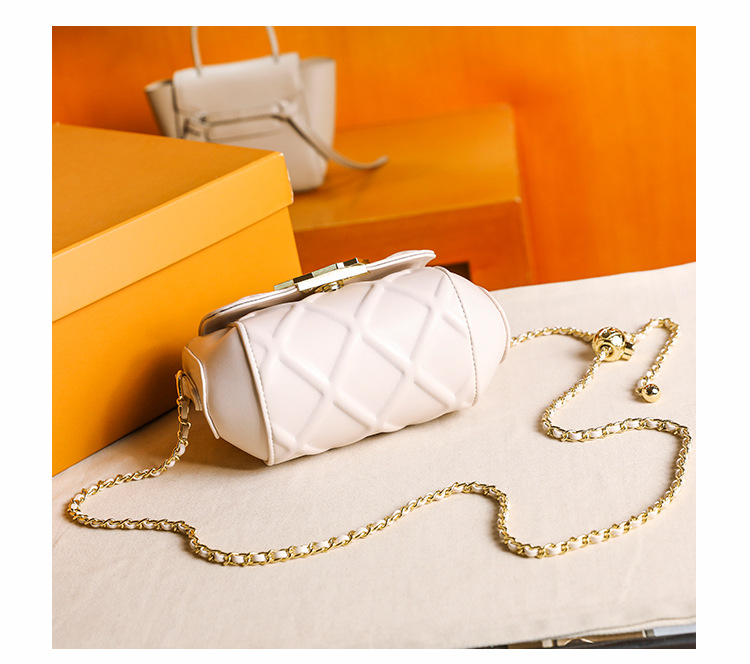 Women's Single Shoulder Messenger Bag With Rhombus Pattern Gold Chain_voghion.com