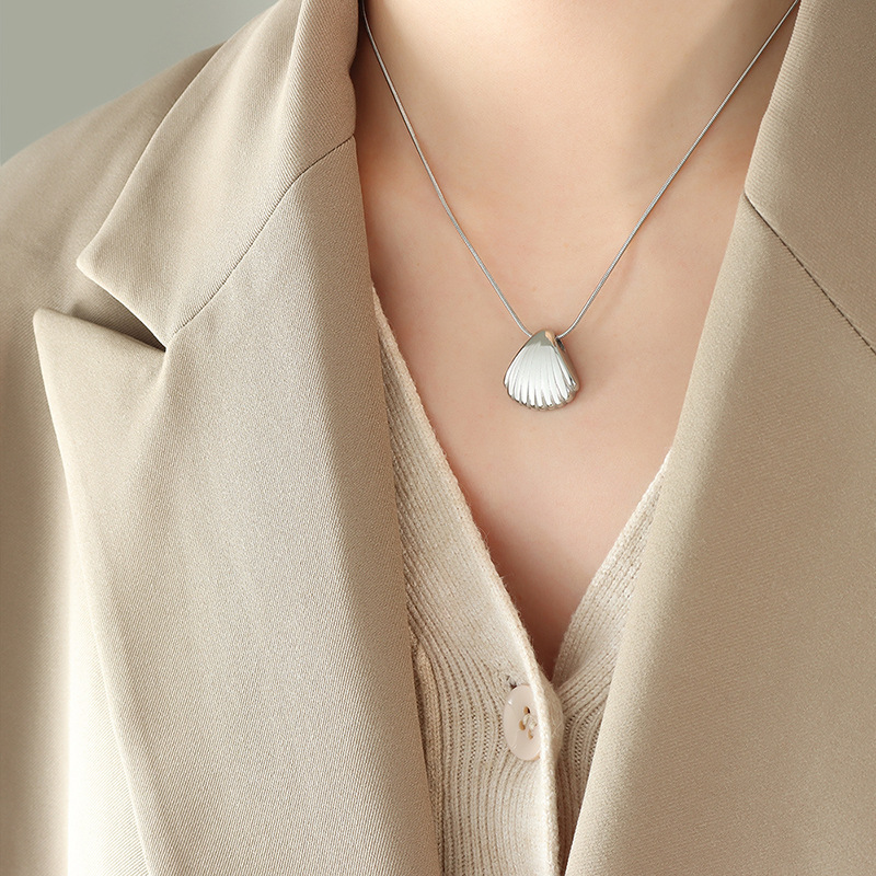 Estilo francés fresco romántico Shell forma rayas colgante collar pendientes populares Titanium acero joyería traje niñas