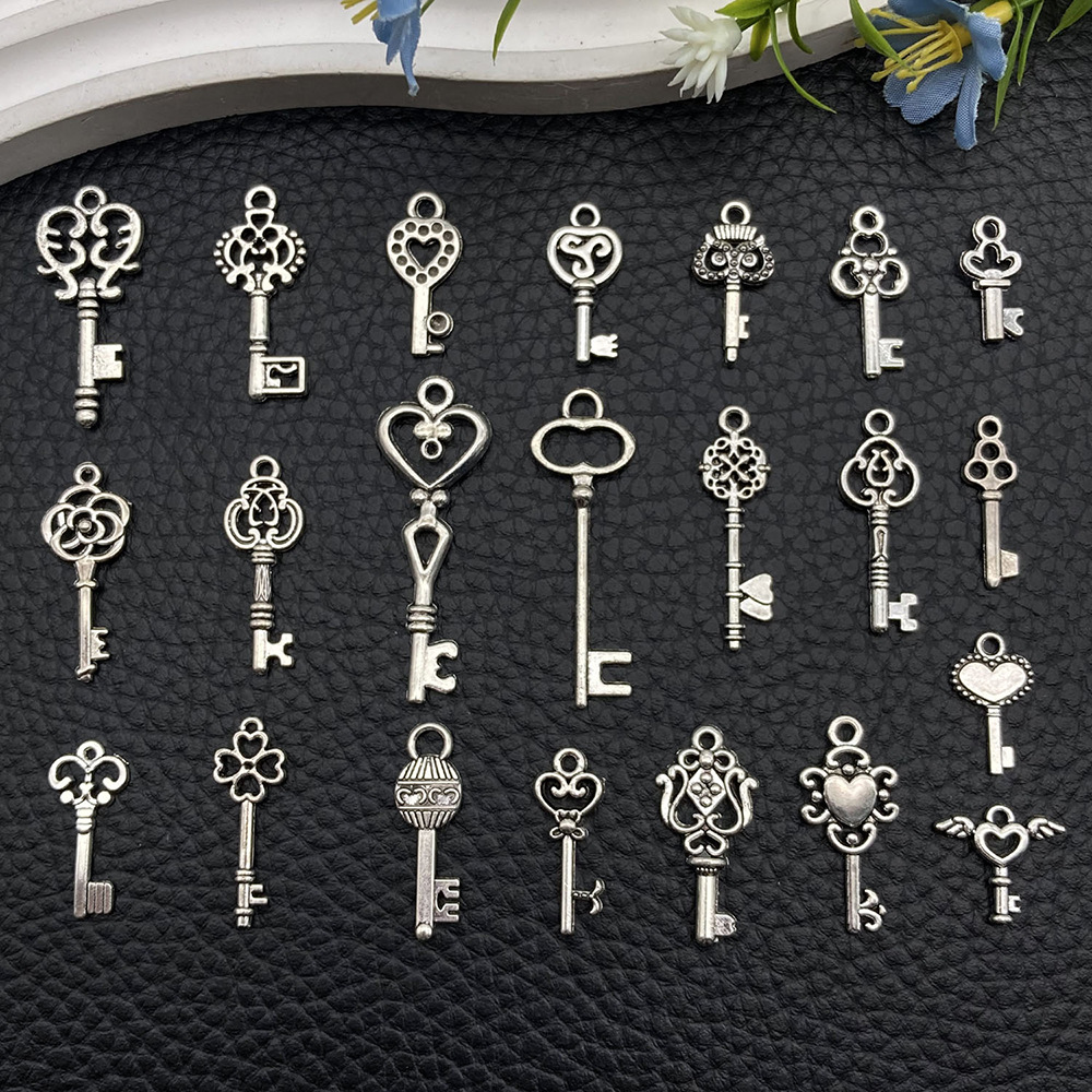 混22款爱心小钥匙合金饰品配件手链项链吊坠手工diy耳饰挂件材料详情7
