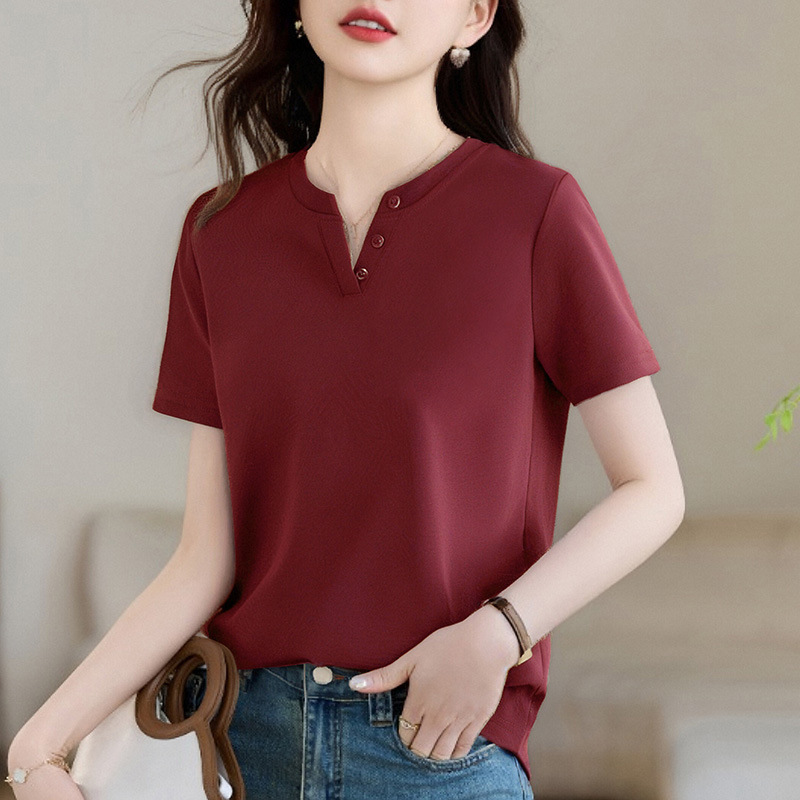 女性のためのユニークなスリム半袖Tシャツ2025夏新作グリーンショルダーVネック半袖ファッショナブルでシックな年齢軽減トップ|undefined
