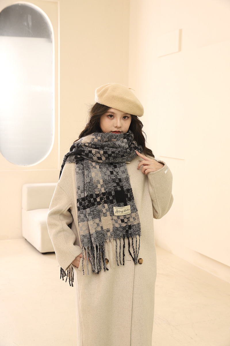 2024 new autumn and winter atmosphere plaid fringe warm for couples, thick long scarf gift_voghion.com