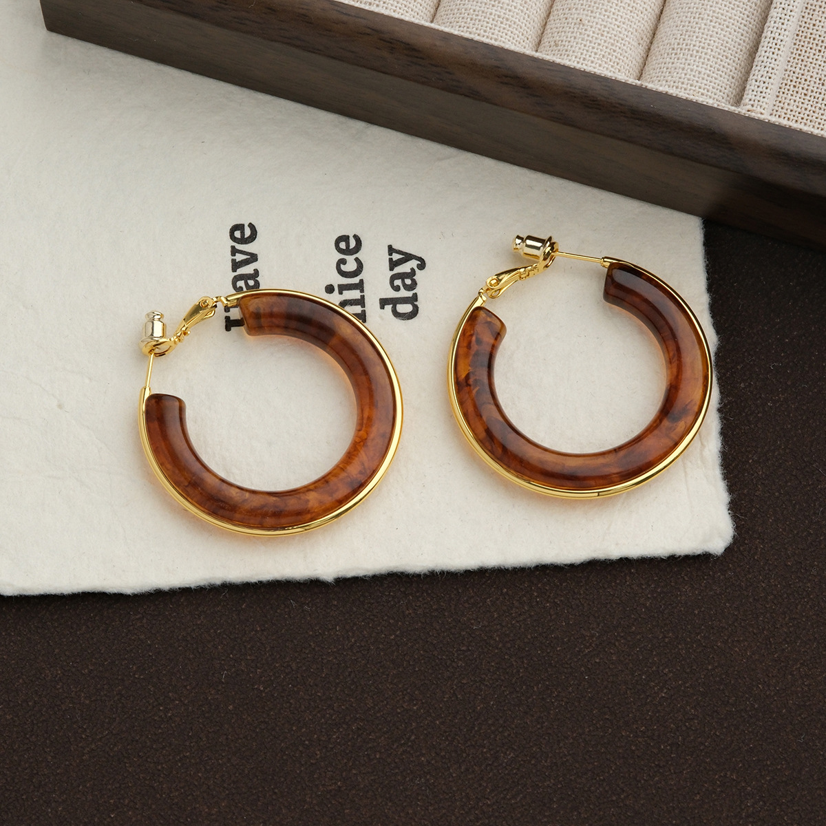 6g Weight Steel needle Ear Needle Material Ear Studs Classification 1 Pair Quantity Weekend, Lawn Occasion Plastic, Resin Material Geometric Pattern Women's Gender Simple Style, Classic Style Style Retro Amber Resin Earrings Hong Kong Style Fashion Design Luxury Feelings Geometric Pattern 925 Silver Ear Studs Women Jewelry 3