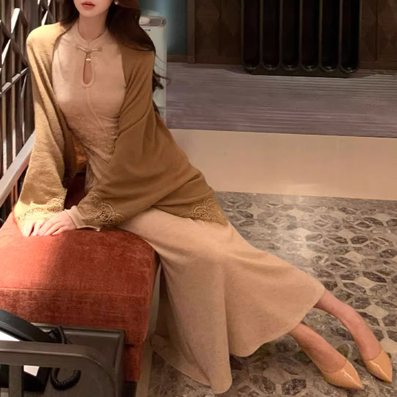 2025秋新中式巨好看的早秋连衣裙立领刺绣针织长裙开衫外套女套装|undefined